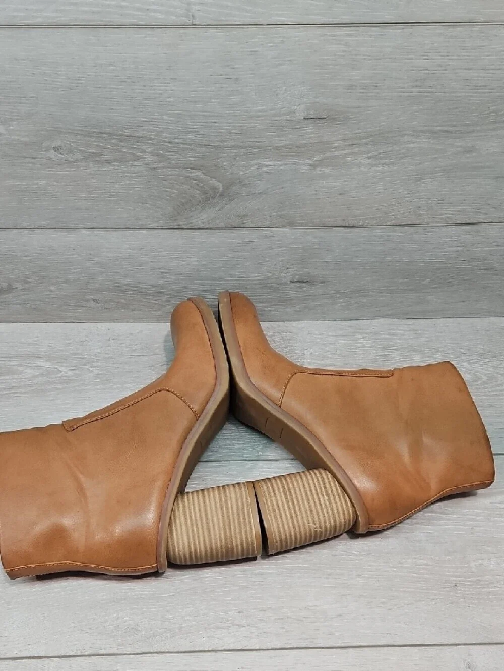 Korks By Kork-Ease Women's  Ankle Boots with Stacked Heel Shoes Sz 11M